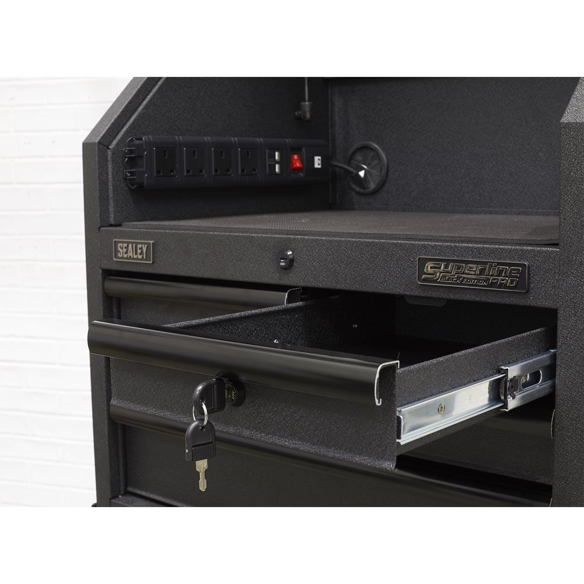Sealey Topchest 4 Drawer 660mm Soft Close Drawers & Power Strip AP2704BE