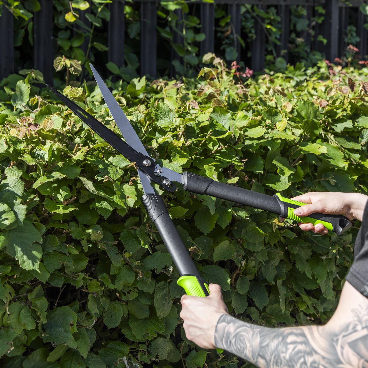 Sealey Hedge Shears with Soft Grip Handle & Carbon Steel Blade GTSG018