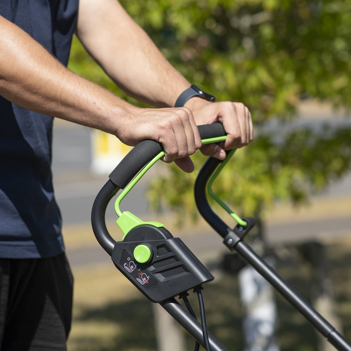 Dellonda 1500W Electric 2-in-1 Scarifier with 5-Heights, 36cm Cutting Diameter, 45L Grass Collection Bag, 10m Mains Cable, Hand Push - DG216 DG216