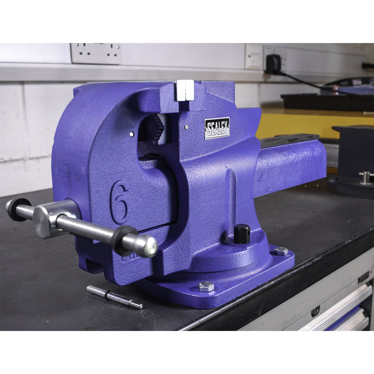 Sealey Vice 150mm Quick Action Swivel Base Cast Iron QAV150