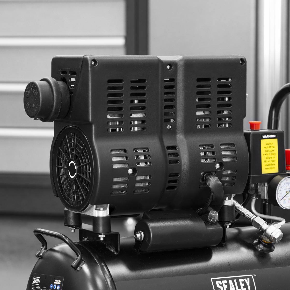 Sealey 24L Low Noise Oil Free Direct Drive Air Compressor 1hp SAC2400S