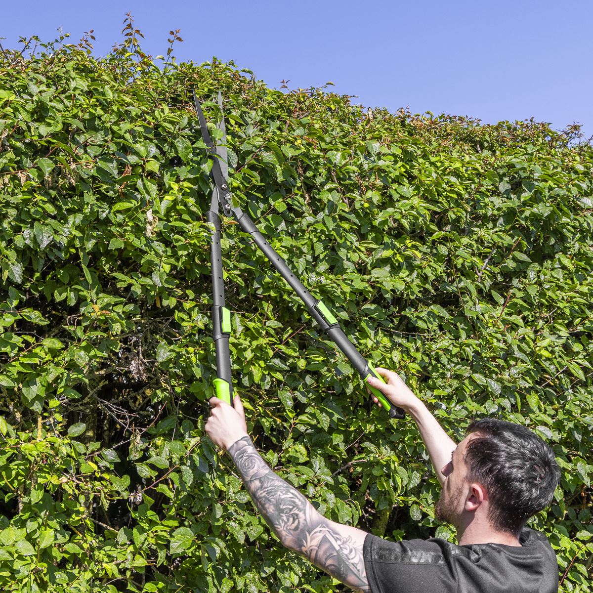 Sealey Telescopic Hedge Shears with Soft Grip Handle & Carbon Steel Blade GTSG019