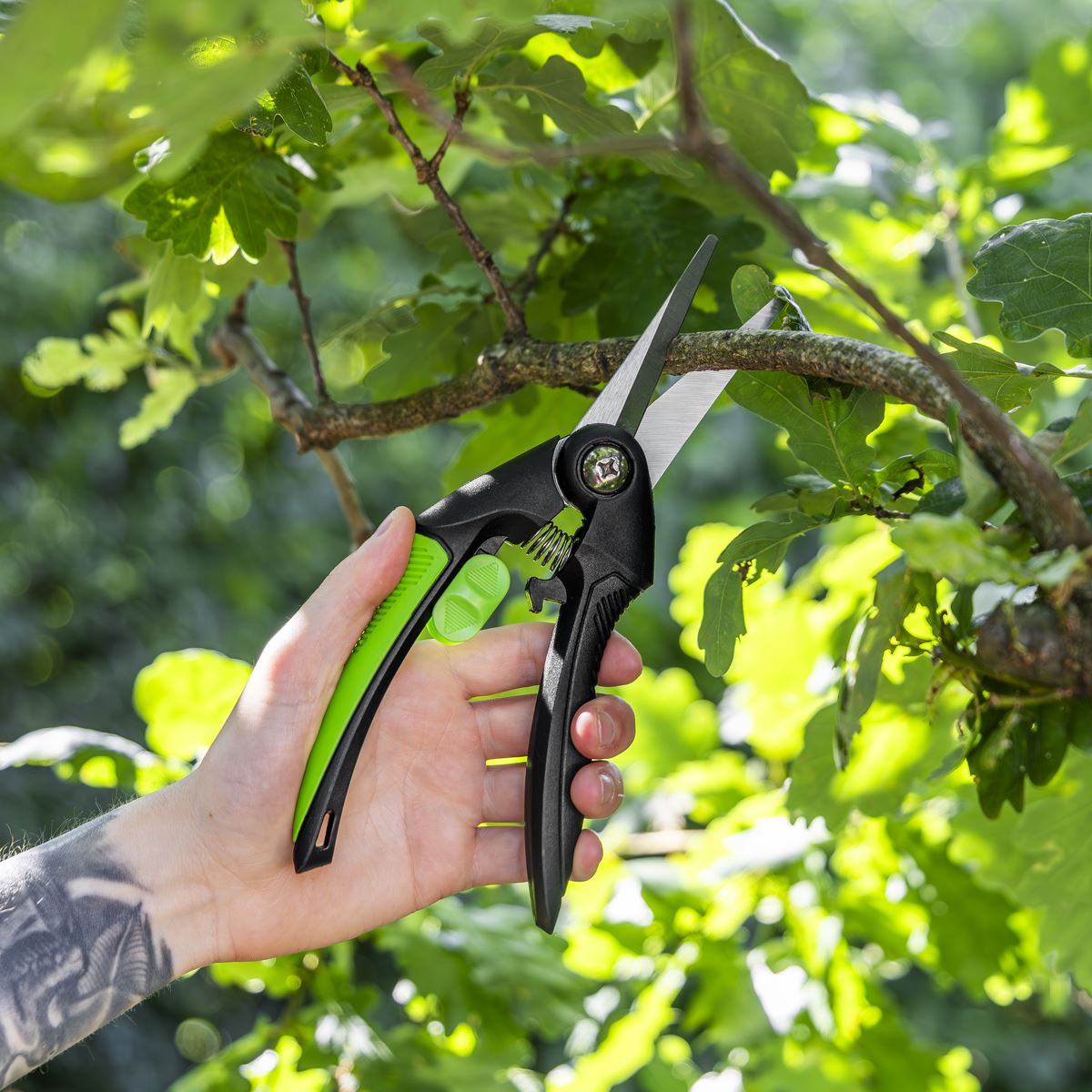 Sealey Pruning Snips with Soft Grip Handle & Carbon Steel Blade, 208mm GTSG003