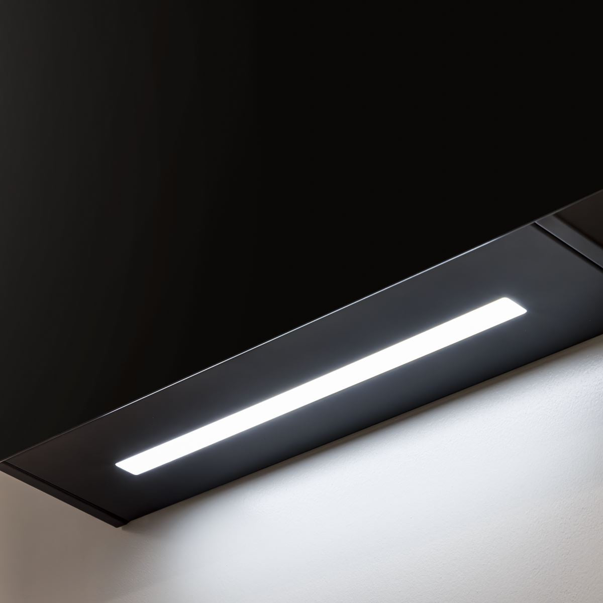 Baridi Angled Chimney Cooker Hood with Touch Controls & Carbon Filters 60cm