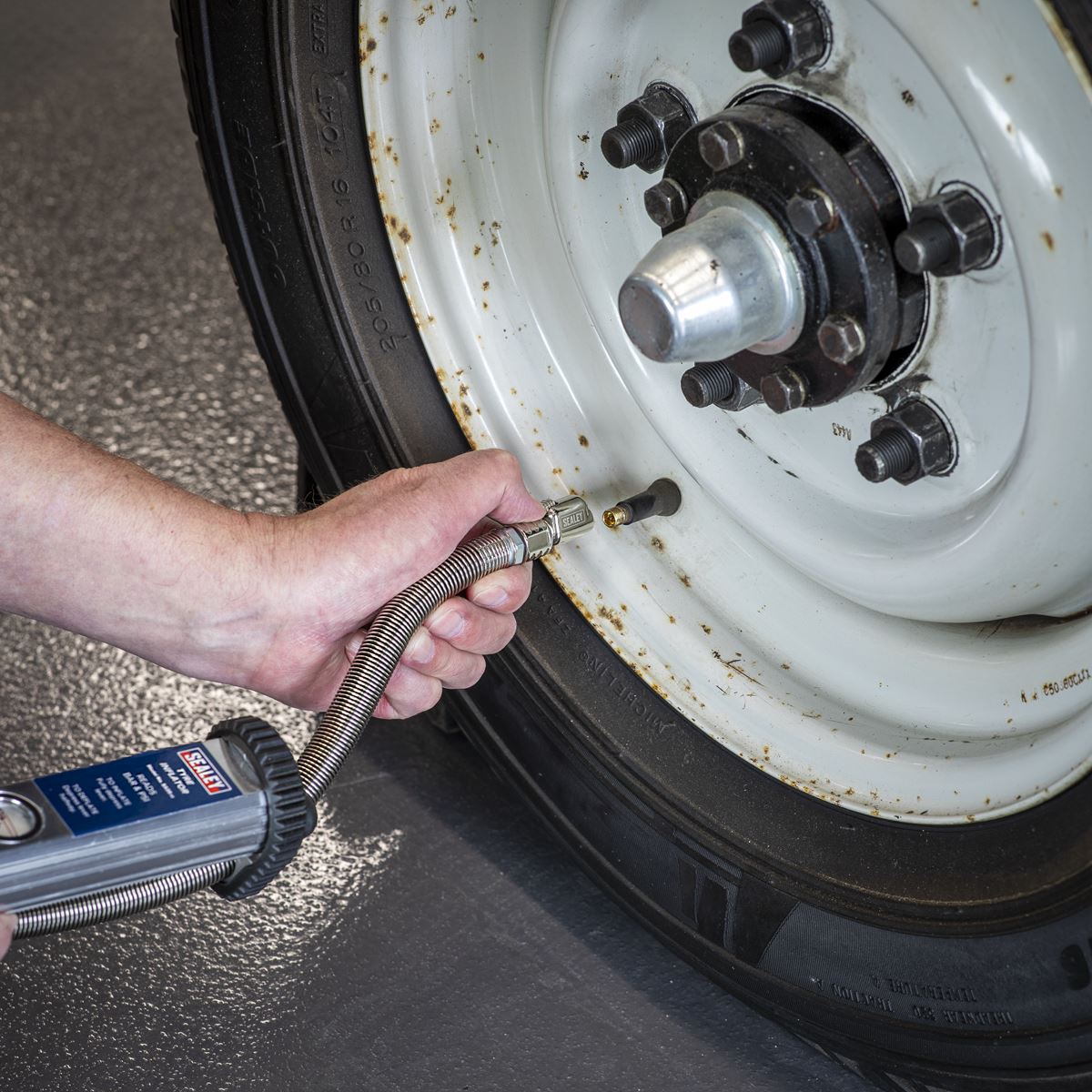 Sealey Clip-On Connector for Tyre Inflators SA361
