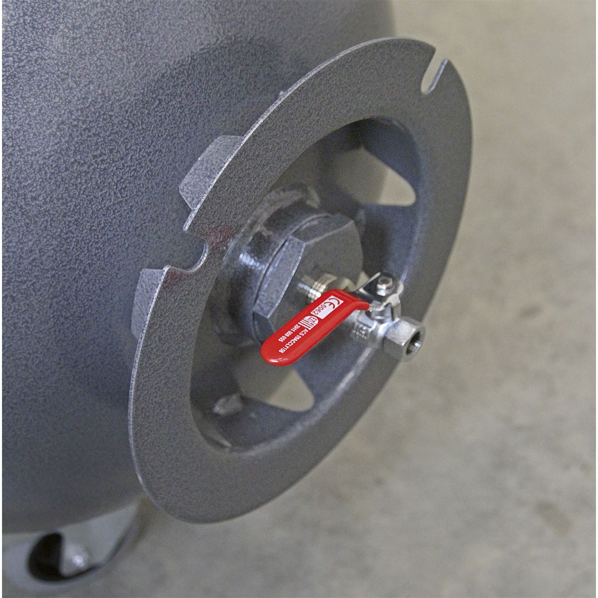 Sealey Air Compressor 200L Belt Drive 3hp 415V 3ph SAC3203B3PH