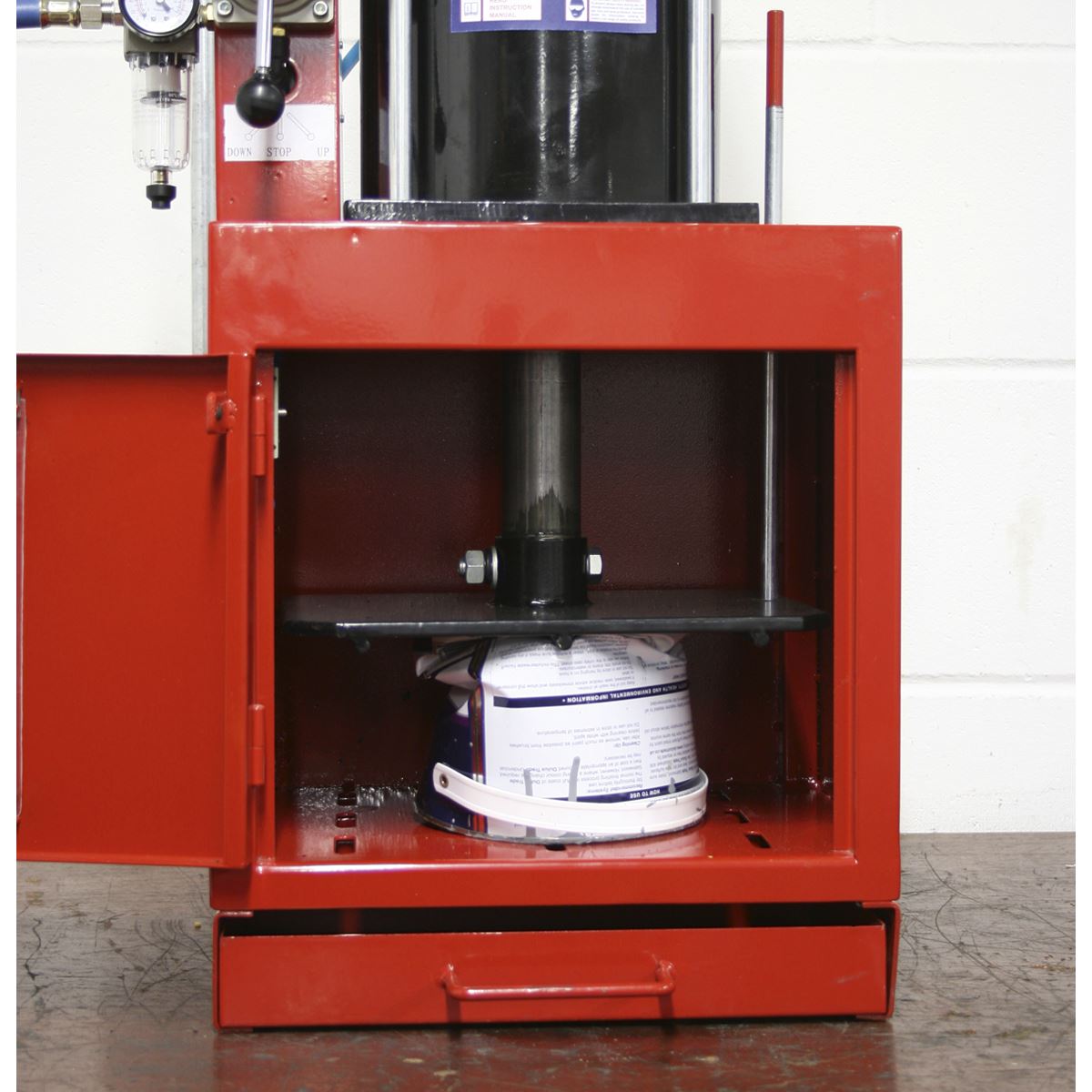 Sealey Pneumatic Paint Can Crusher 2.2 tonne HCC08