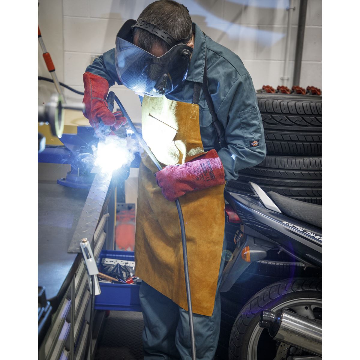 Sealey Leather Welding Apron Heavy-Duty SSP146