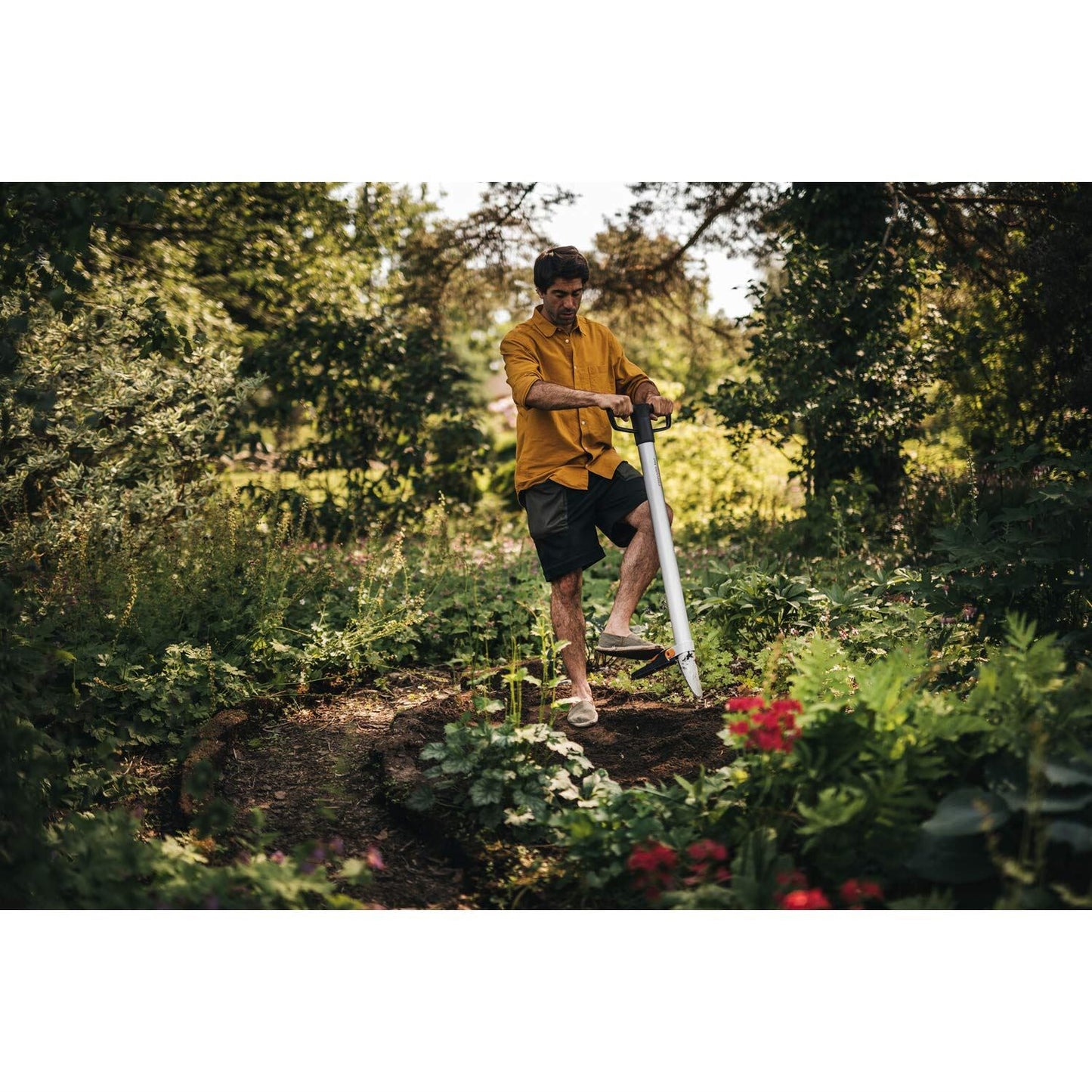 Fiskars Xact Standing Bulb Planter