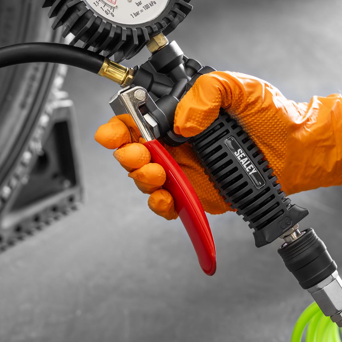 Sealey Tyre Inflator with Push-On Connector SA9314