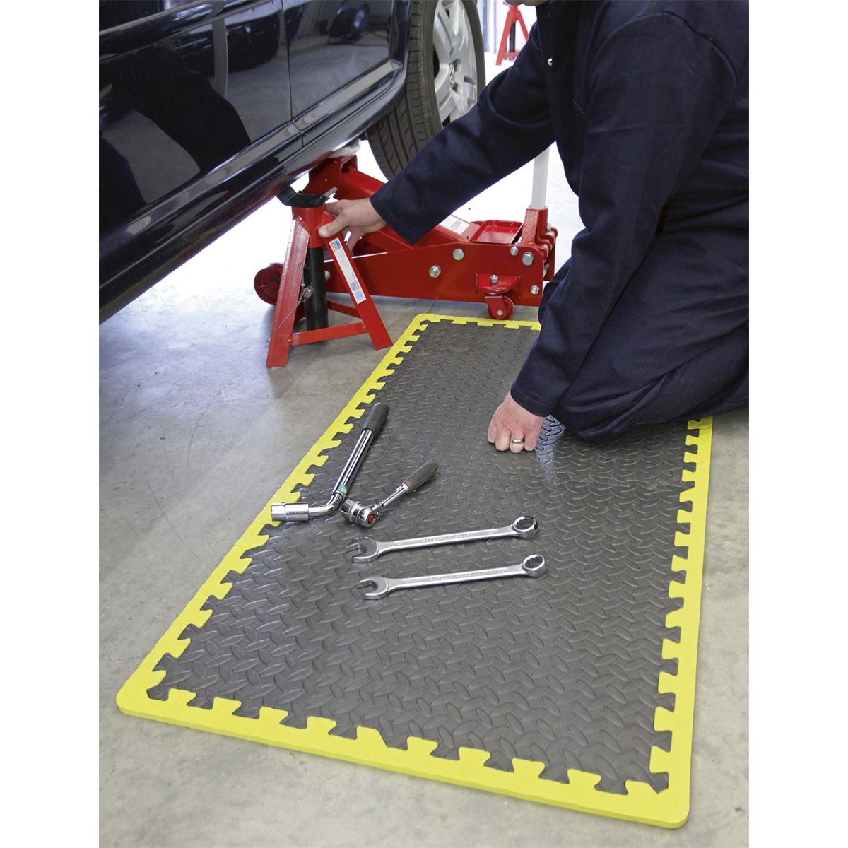 Sealey Interlocking Workshop Mat Set 1240x1825mm with Hi-Vis Edges MIC1218Y3