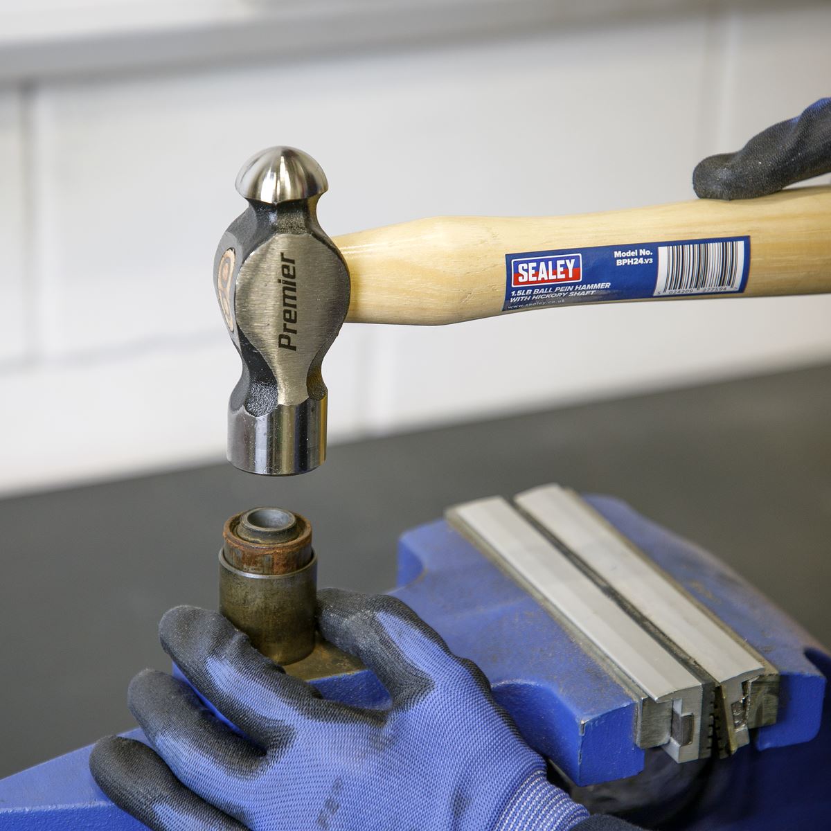 Sealey Ball Pein Hammer 1.5lb Hickory Shaft BPH24