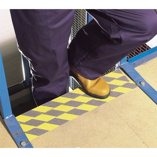 Draper 18M x 50mm Black and Yellow Heavy Duty Safety Grip Tape Roll