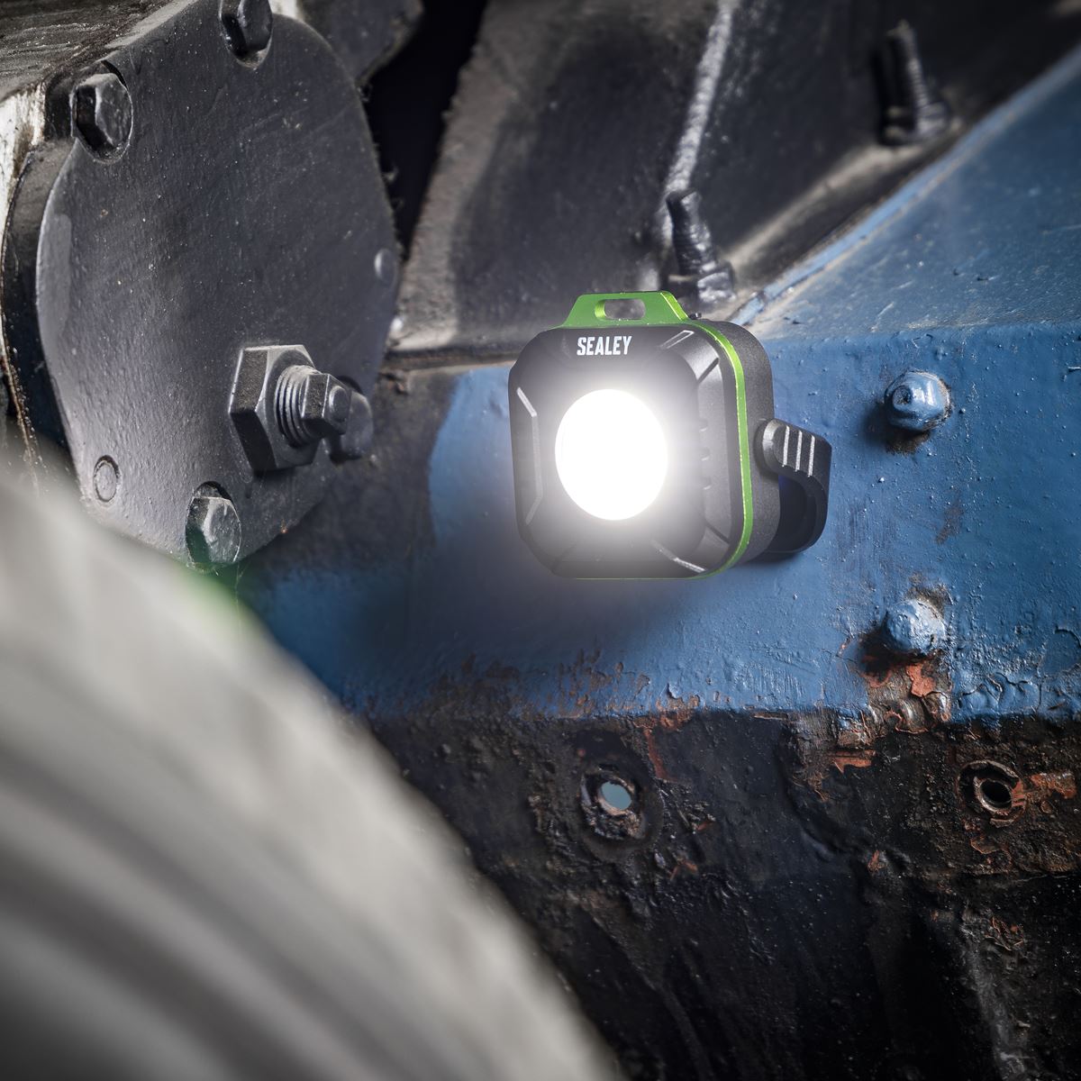 Sealey Pocket Floodlight 5W COB LED LED500P