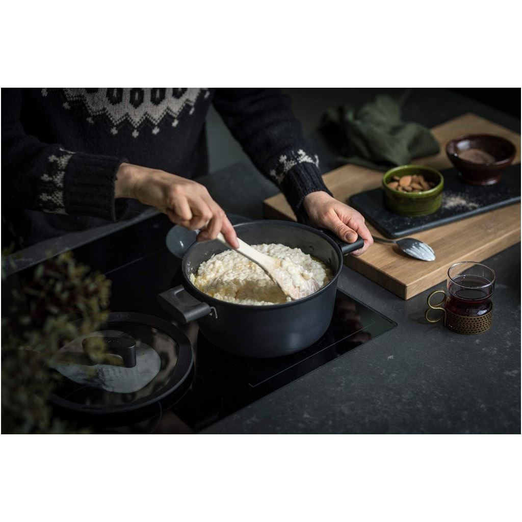 Fiskars HF casserole 5L/26cm w/lid