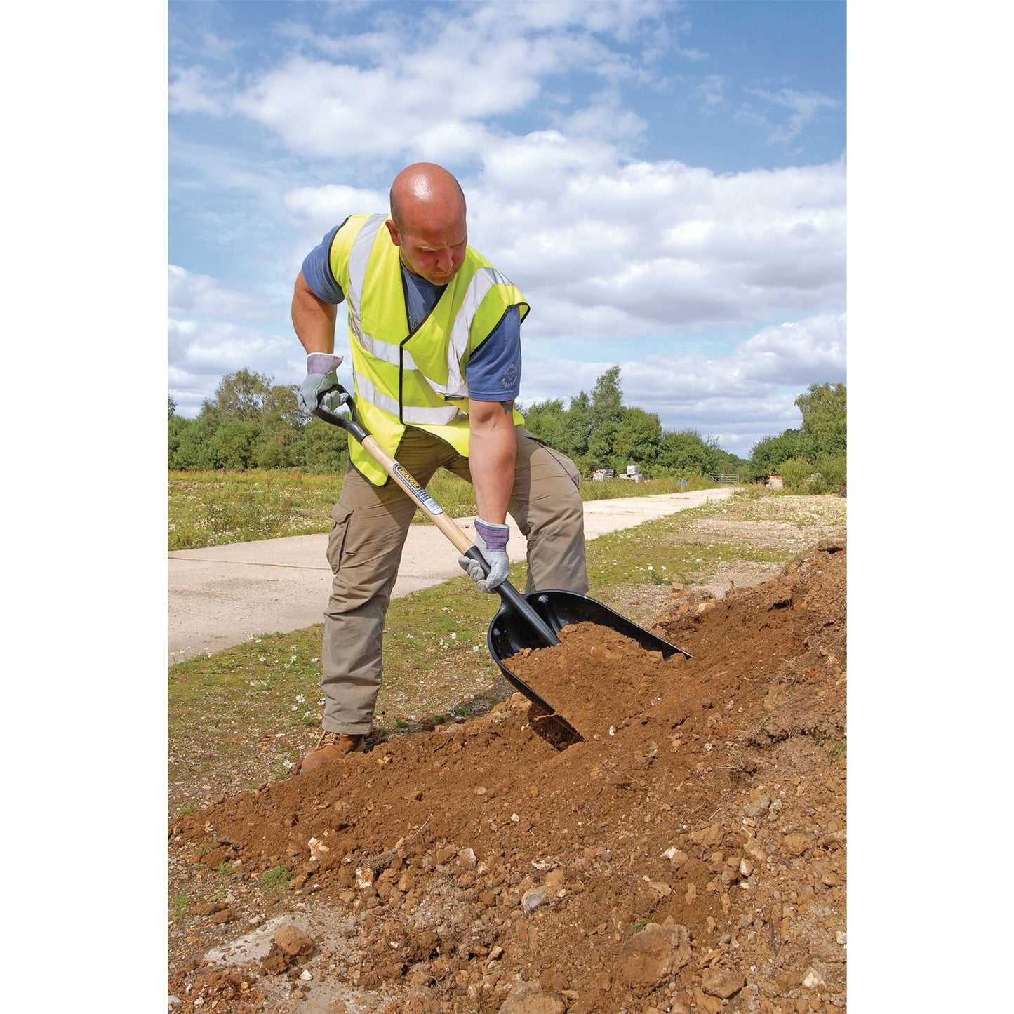 Draper Rubble and Debris/Multi-Purpose ABS Shovel with Hardwood Shaft - 19177