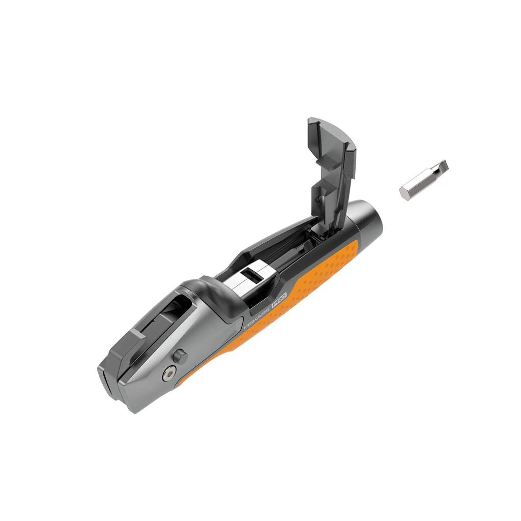 Fiskars CarbonMax painters utility knife