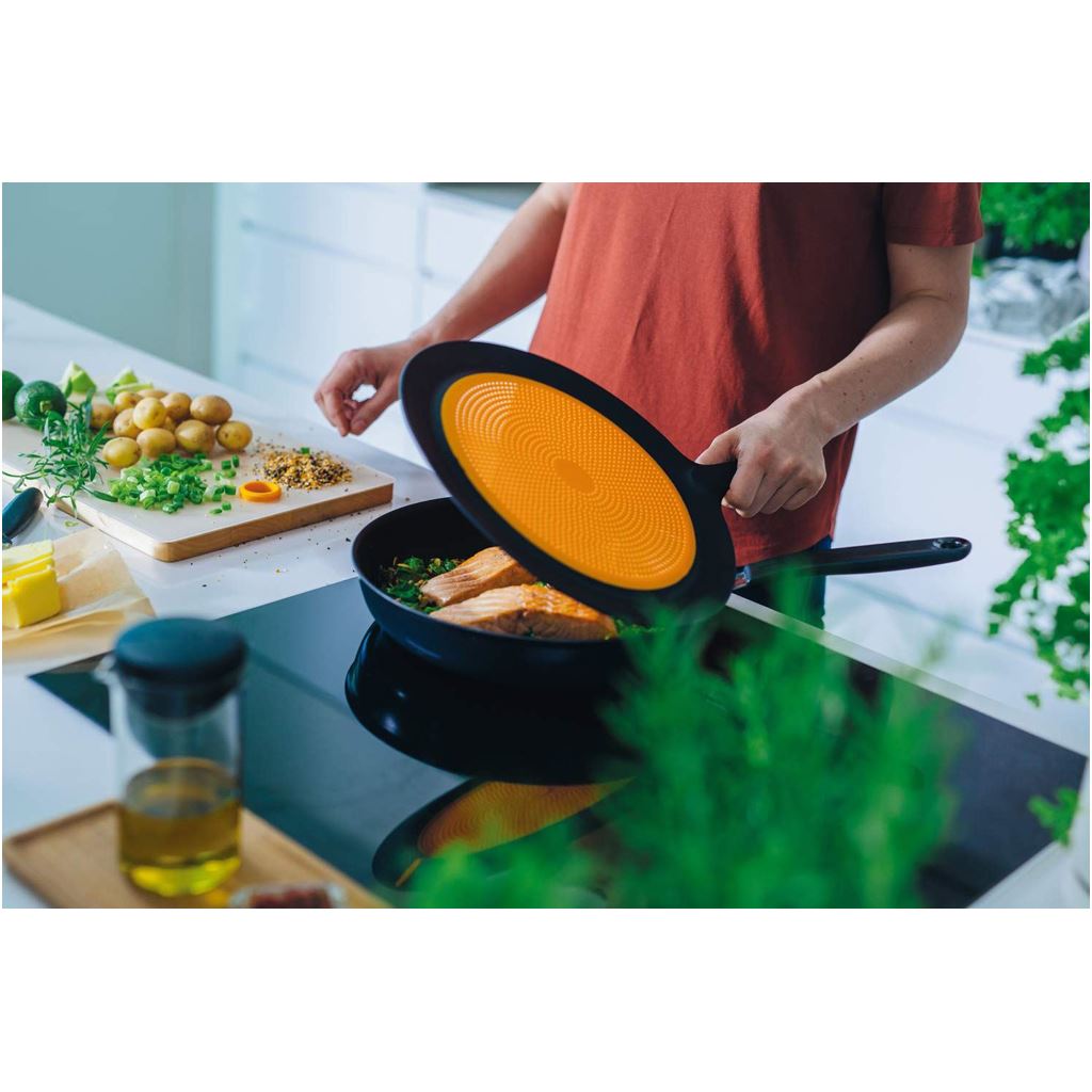 Fiskars FF silicone frying guard