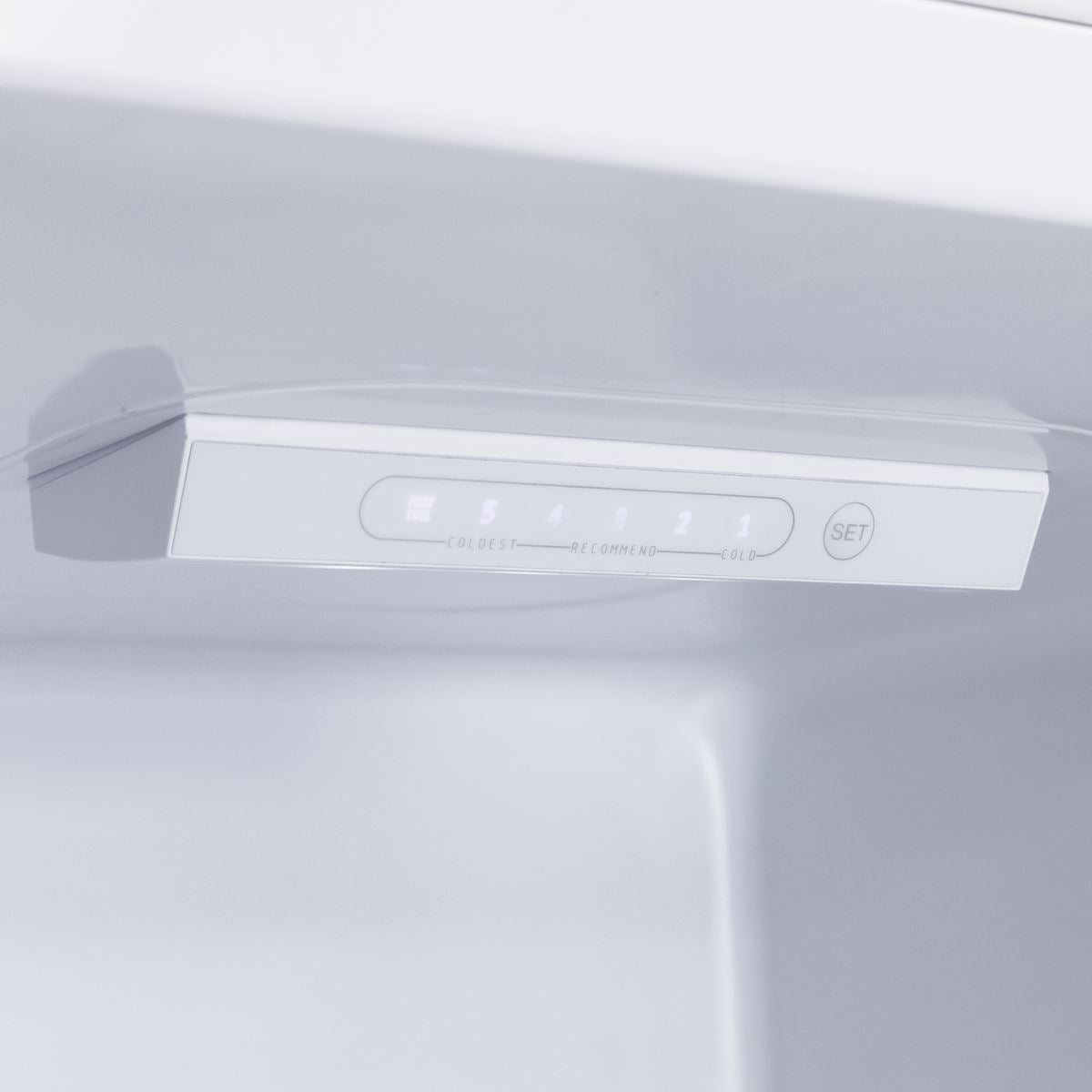 Baridi 60/40 Smart Frost Fridge Freezer 254L Capacity � White DH328