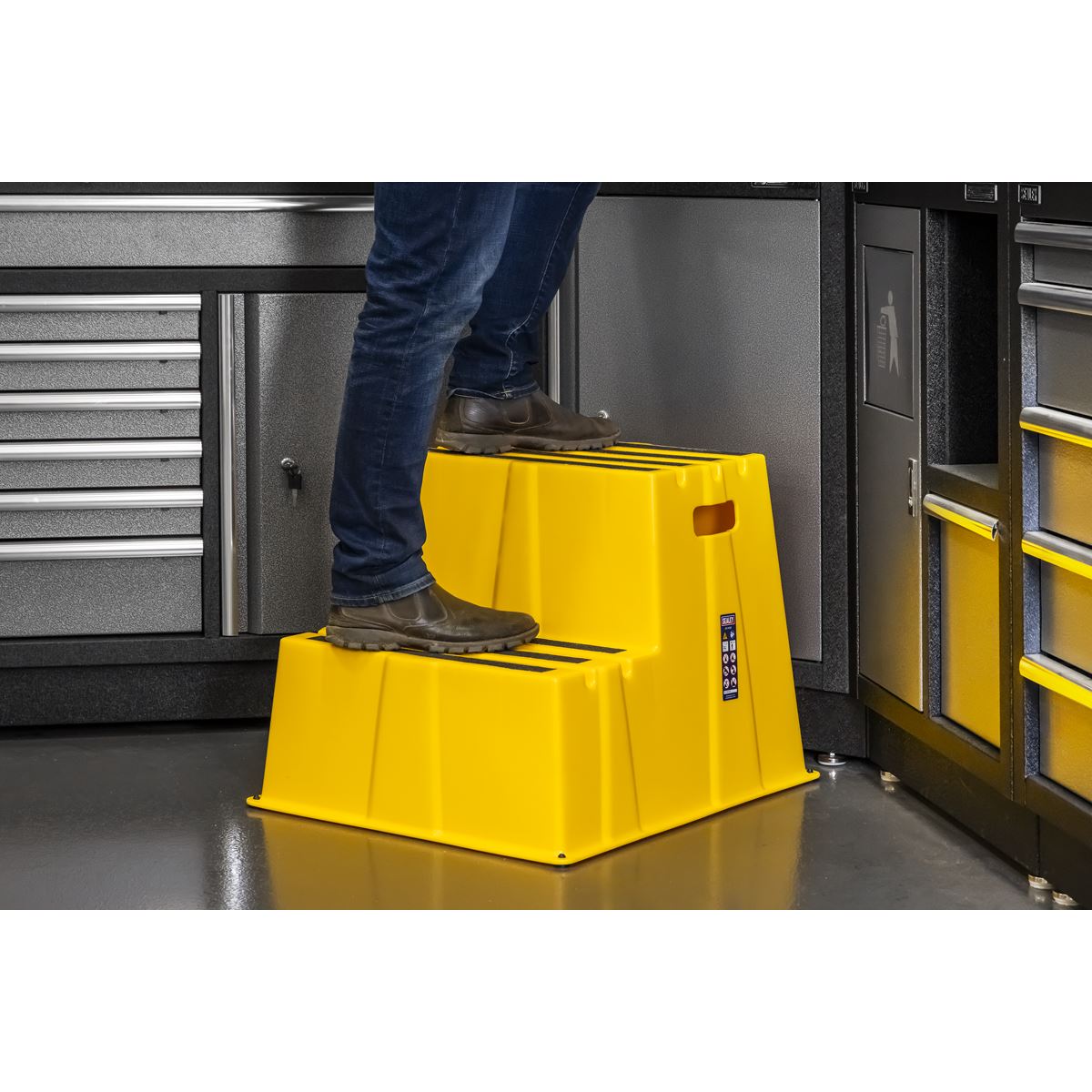 Sealey Heavy-Duty 2-Step Safety Steps with Anti-Slip Treads 150kg Capacity