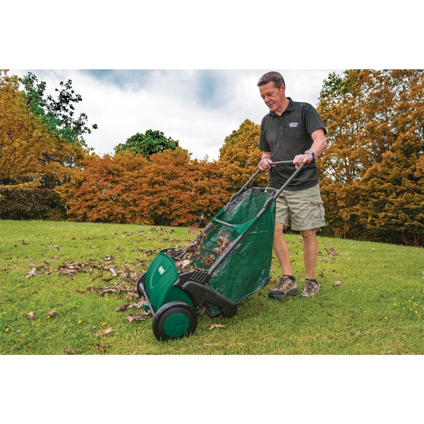 Draper 82754 Manual Push Rolling Garden Leaf Grass Sweeper Collector 21in