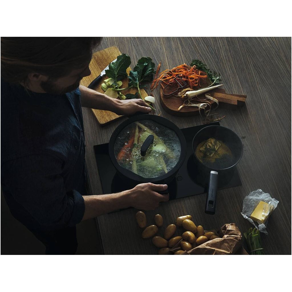 Fiskars HF saucepan 1,8L/18cm w/lid