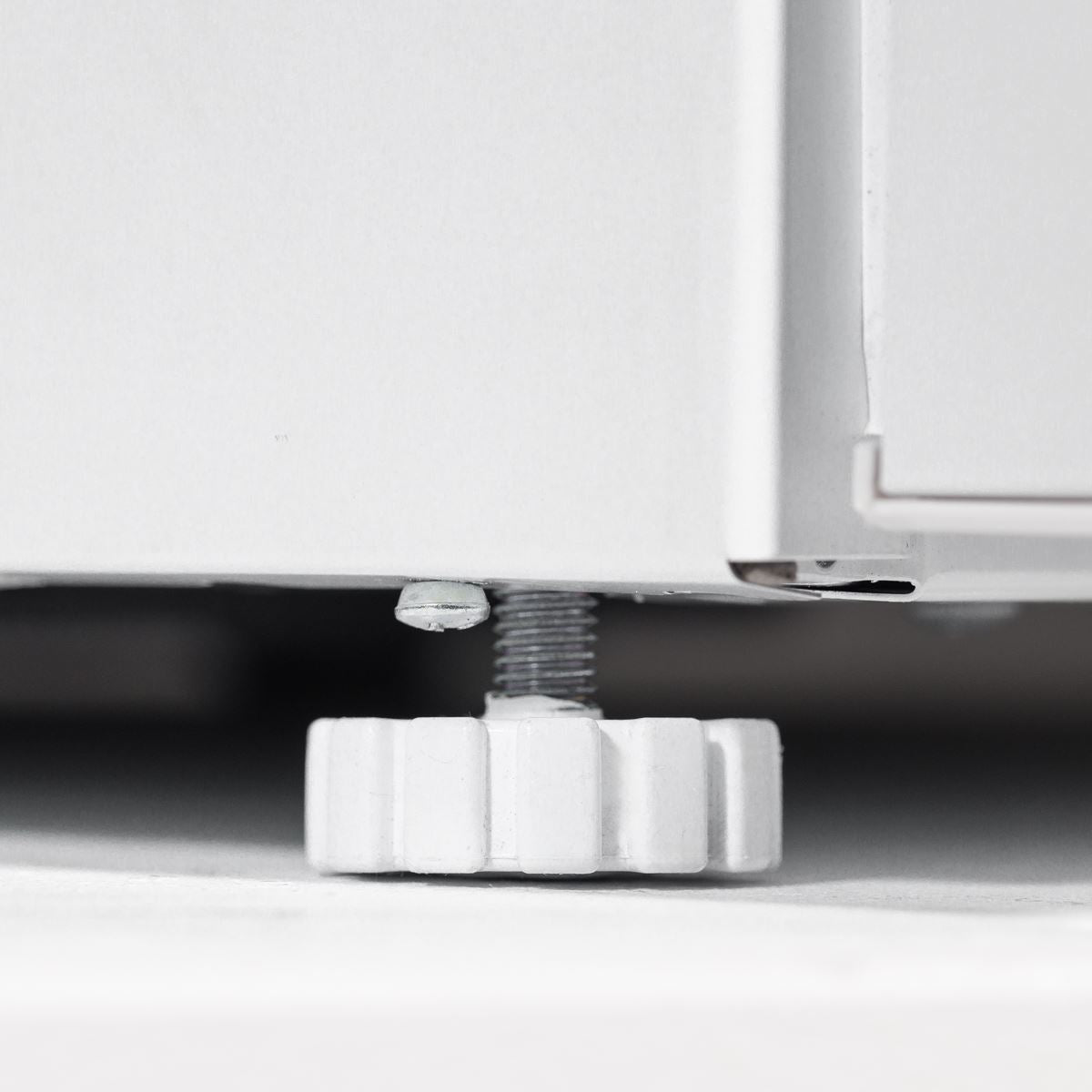 Baridi 70/30 Low Frost Fridge Freezer 157L Capacity - White DH252