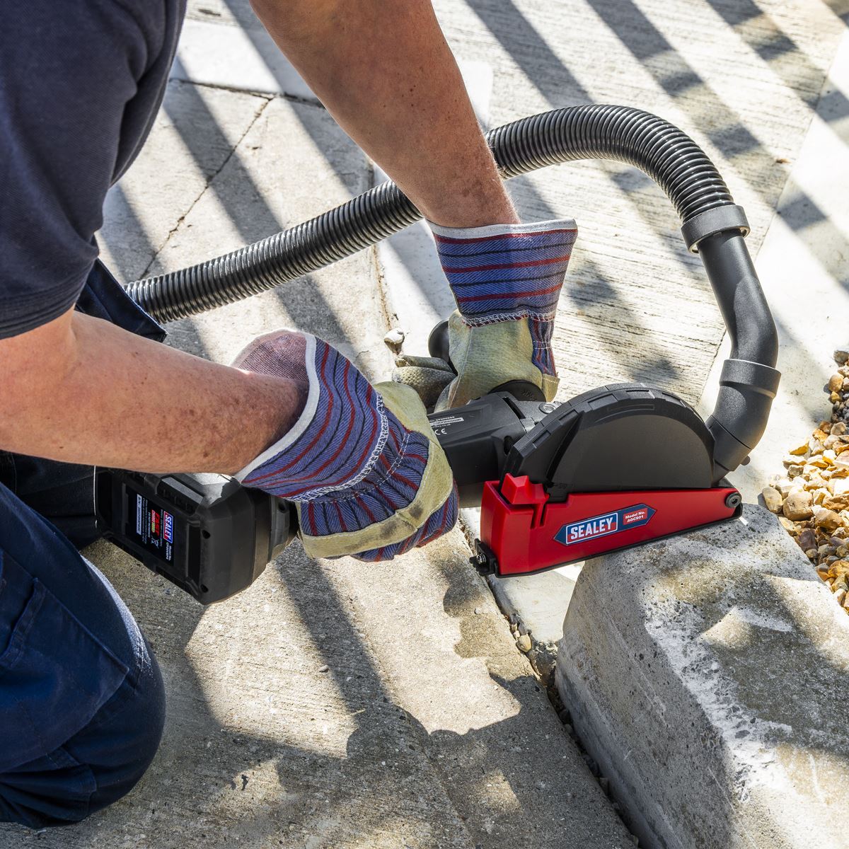 Sealey Adjustable Angle Grinder Cutting Shroud AGCS01