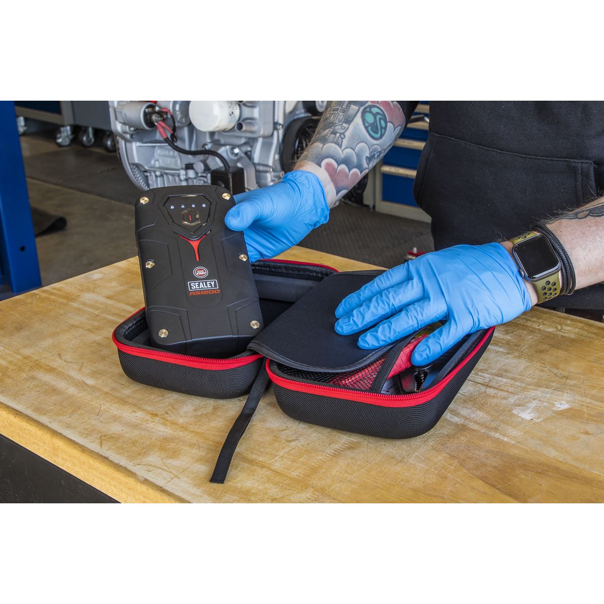 Sealey RoadStart� 1200A 12V Lithium-ion Jump Starter Power Pack RS1200