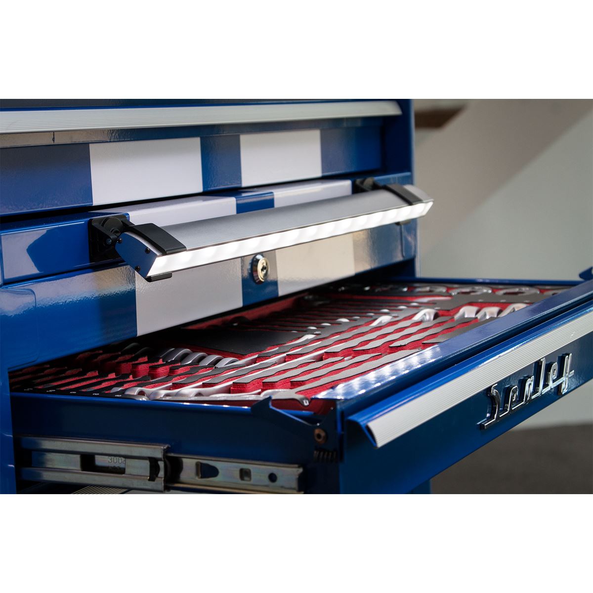 Sealey Toolbox Light Rechargeable 15 SMD LED Lithium-ion TBL450