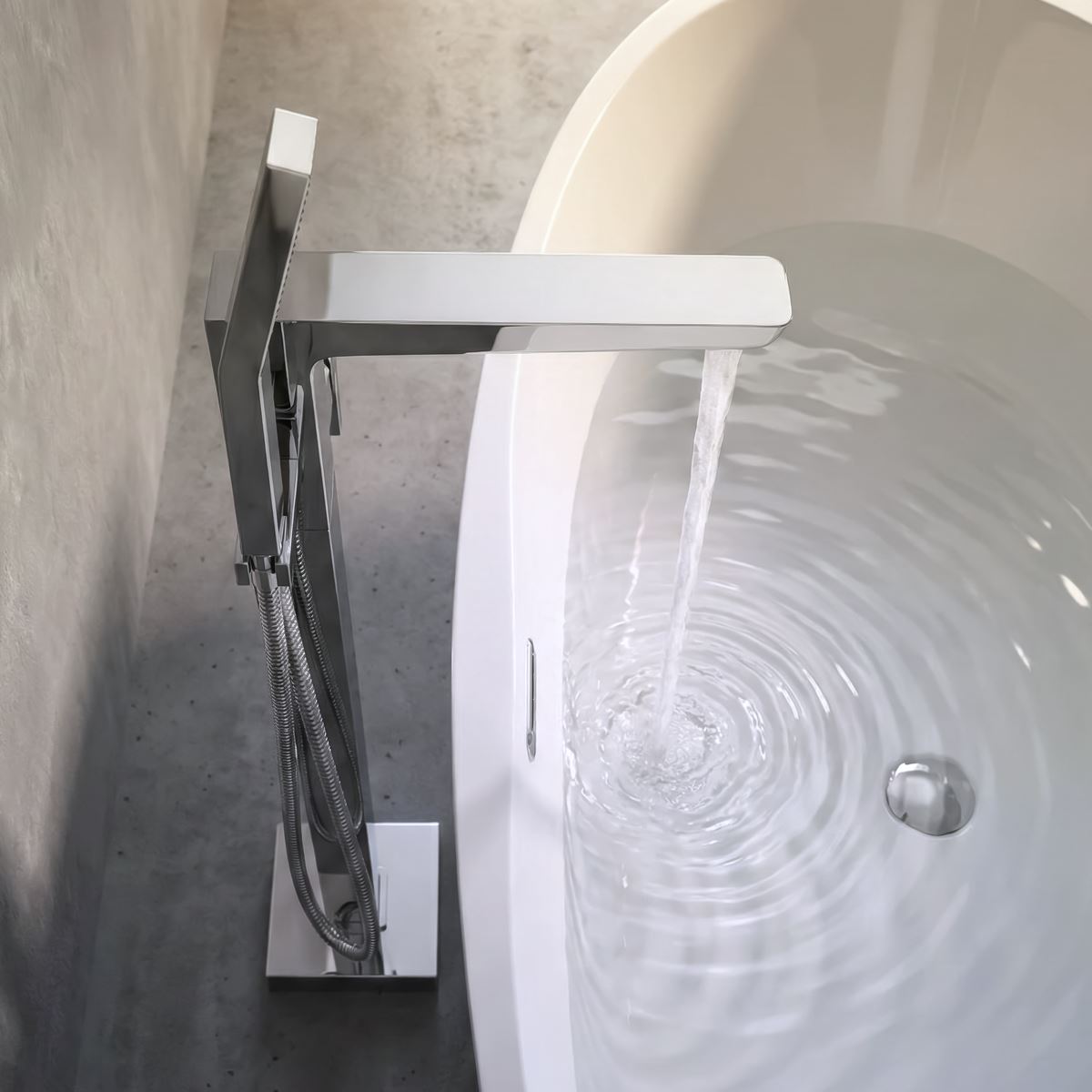 Baridi Freestanding Bath Mixer Tap with Shower - Chrome DH400