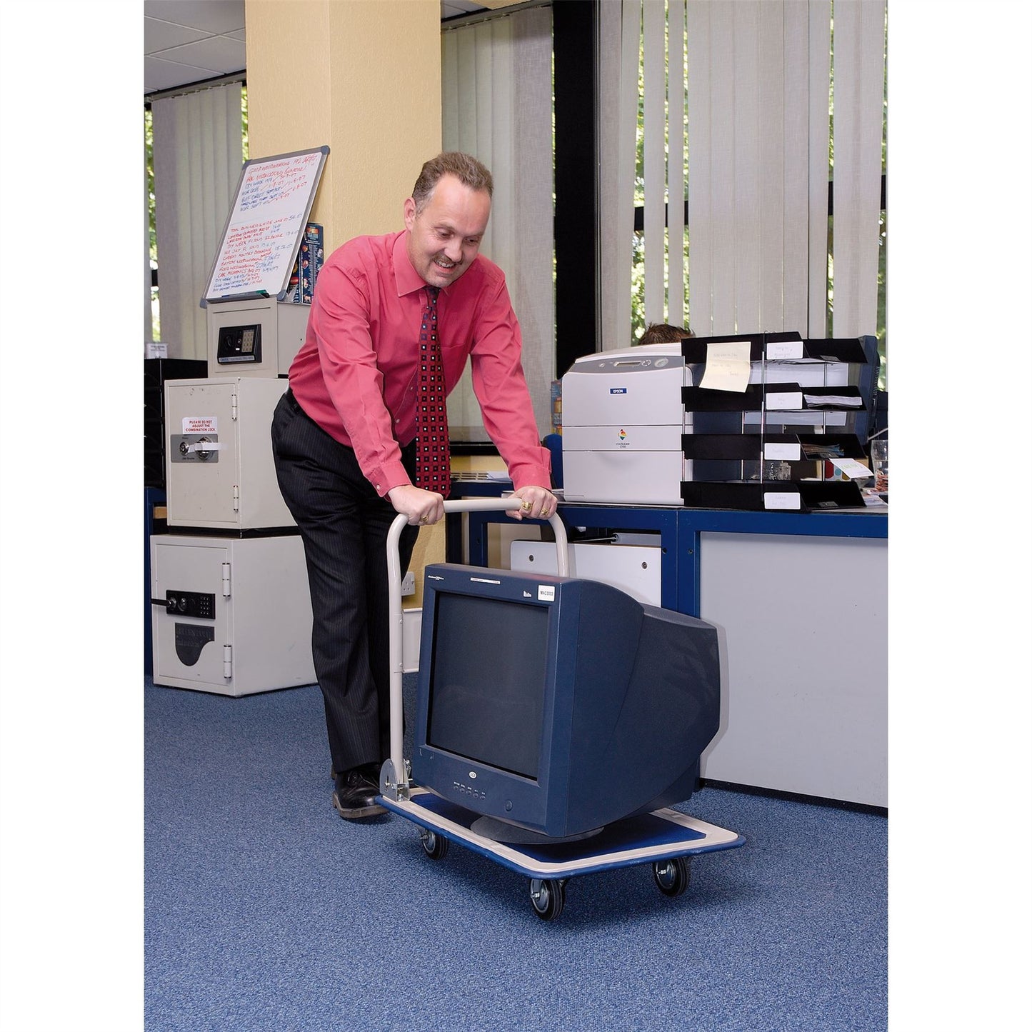 Draper 150kg Platform Warehouse Garden Home Trolley with Folding Handle, 44005.