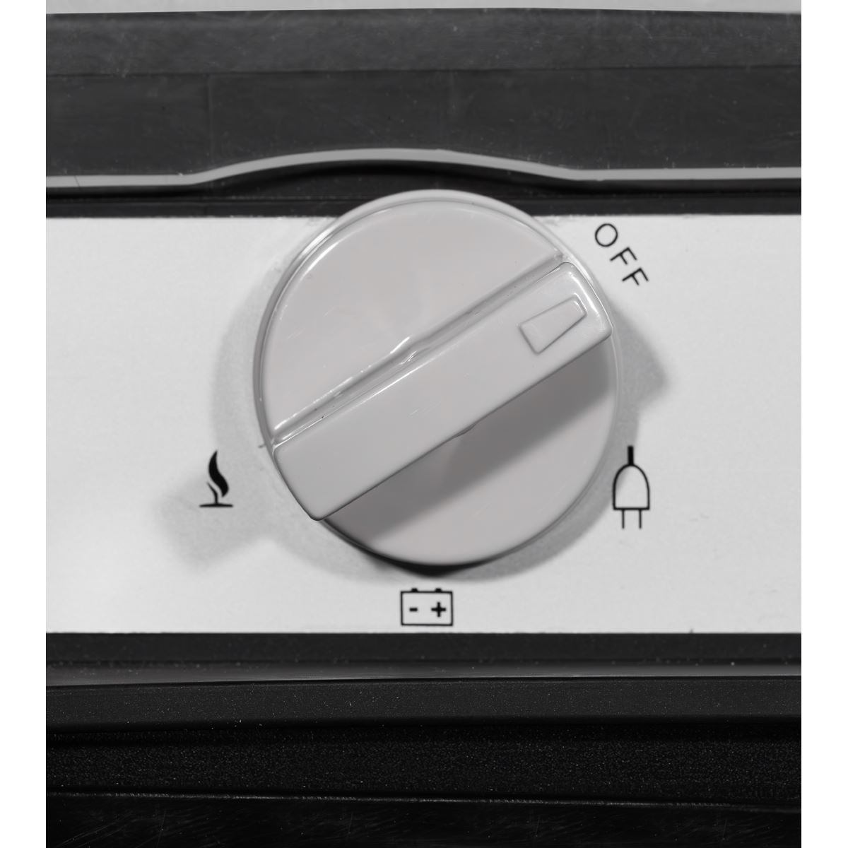 Dellonda 3-Way Fridge 60L DL159