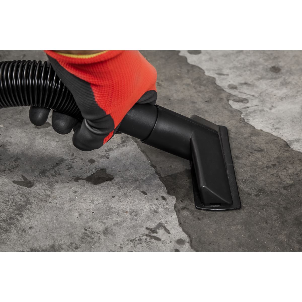Sealey Cordless Wet & Dry Vacuum Kit 2 Batteries - 20V 4Ah SV20 Series CP20VWDVKIT