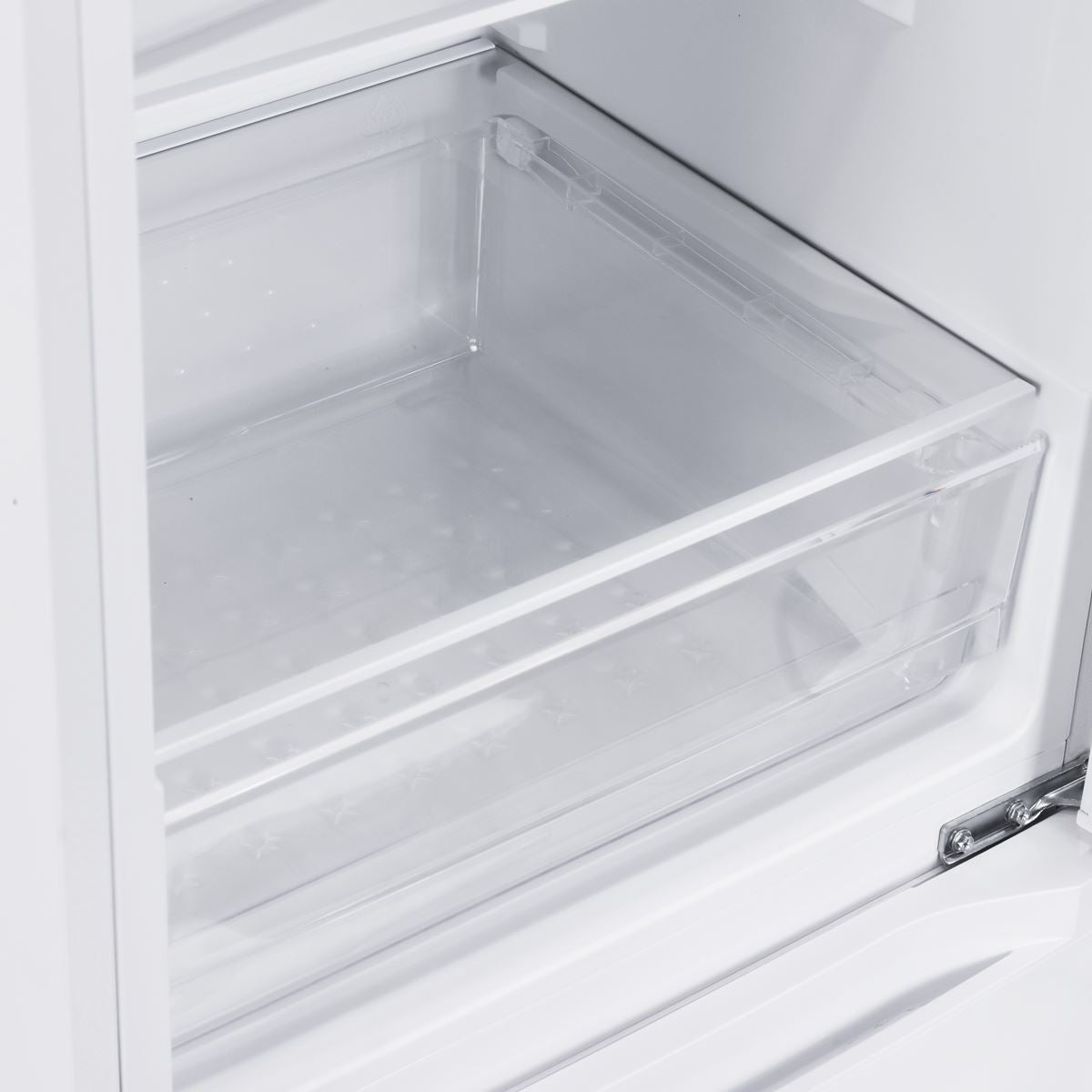Baridi 60/40 Smart Frost Fridge Freezer 254L Capacity � White DH328