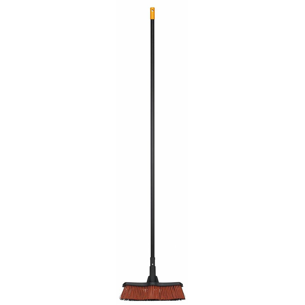 Fiskars Solid All Purpose Yard Broom, M
