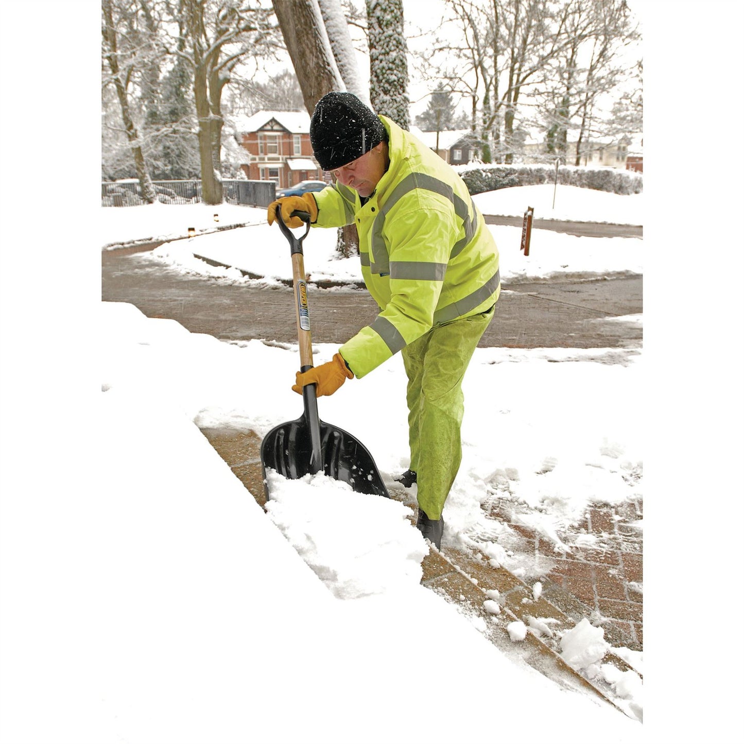 Draper Rubble and Debris/Multi-Purpose ABS Shovel with Hardwood Shaft - 19177