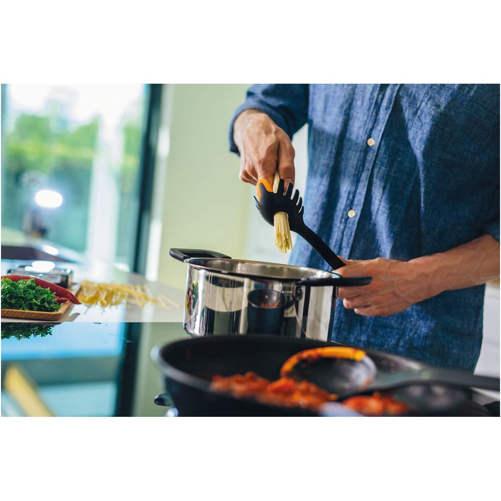 Fiskars FF pasta spoon
