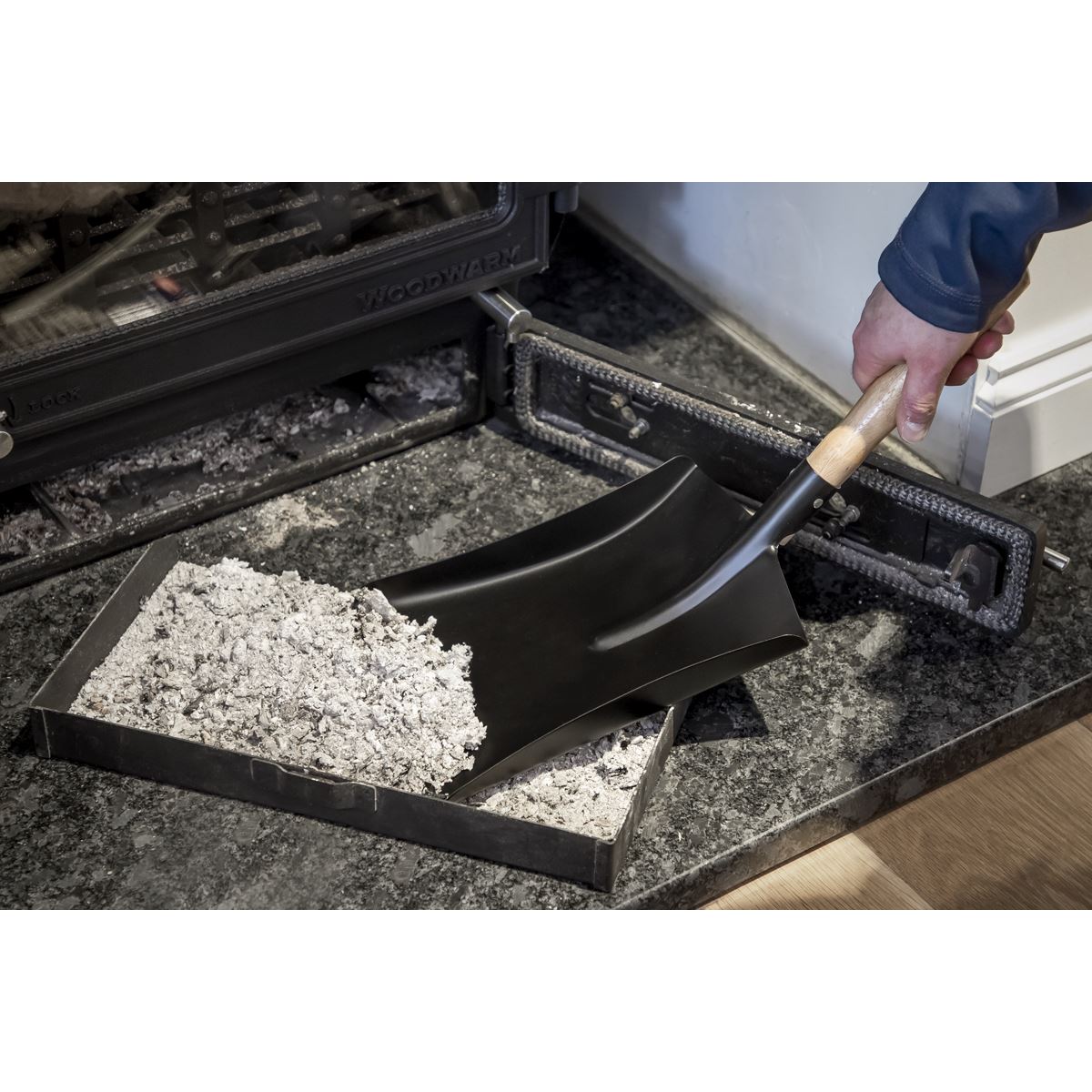 Sealey Coal shovel 8" with 228mm Wooden Handle SS09
