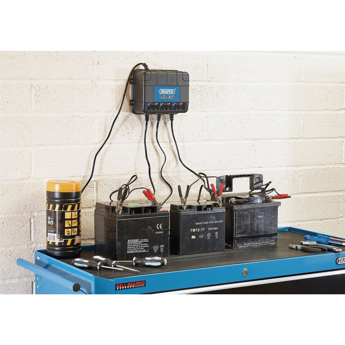 Draper 6V/12V 3 Bank Charger Station BCPB32 - 53172