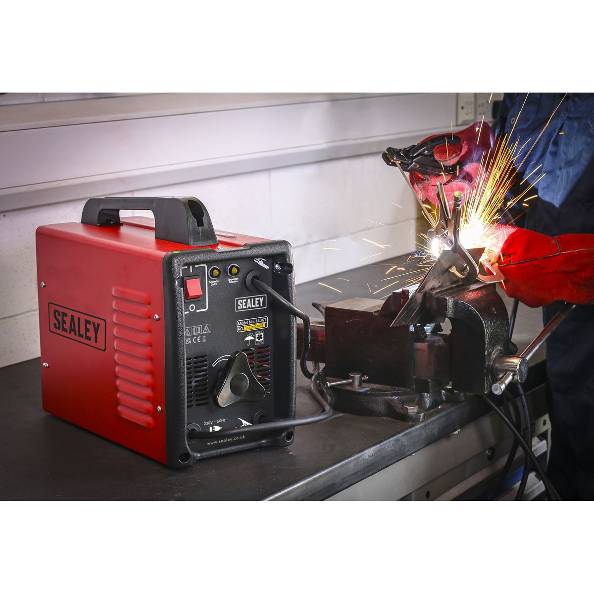 Sealey Arc Welder 140A with Accessory Kit 140XT