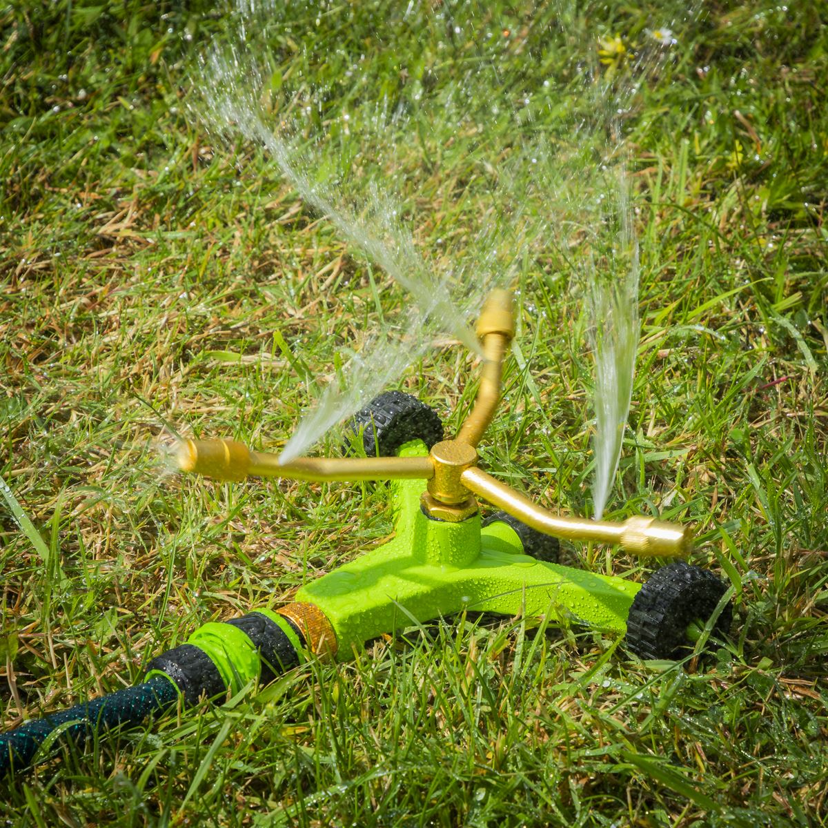 Sealey 3-Arm Brass Sprinkler with Metal Wheeled Base JS2032