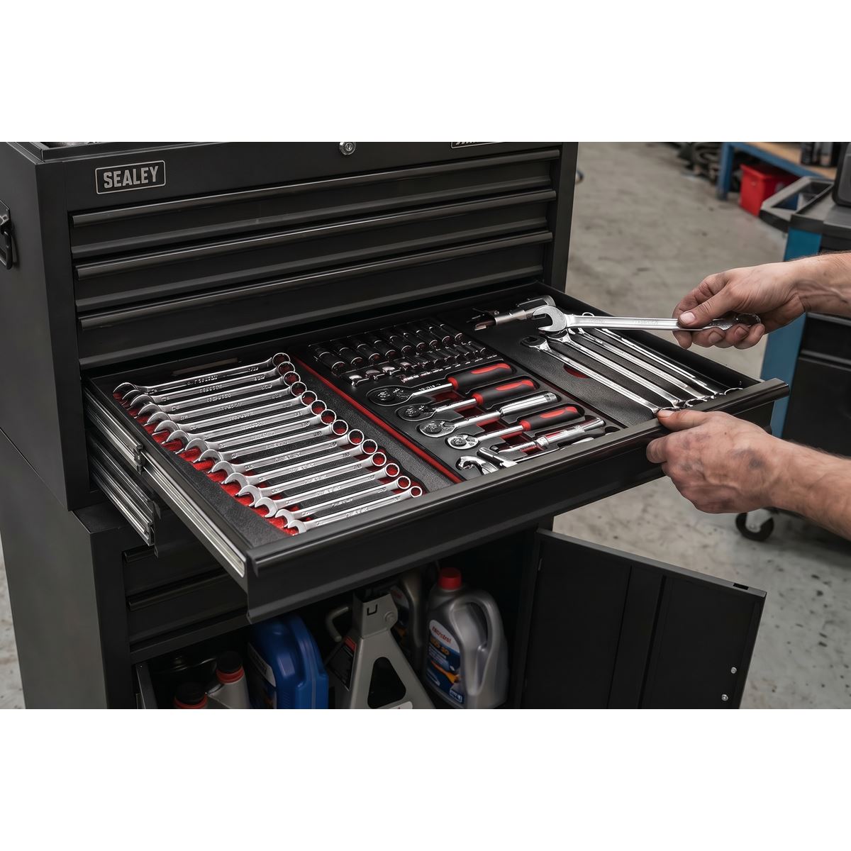 Sealey American Pro Topchest, Mid-Box Tool Chest & Rollcab Stack 9 Drawer