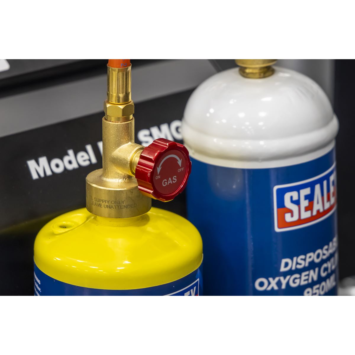 Sealey MAPP Gas/Oxygen Brazing Kit with 400g MAPP Cylinder/950ml Oxygen Cylinder