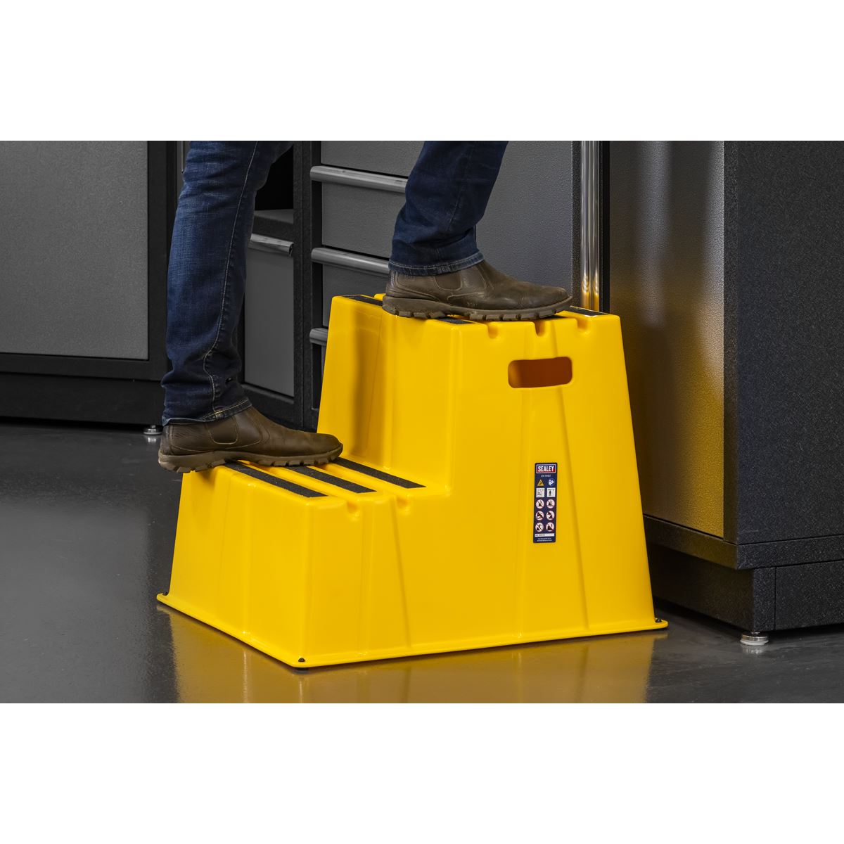 Sealey Heavy-Duty 2-Step Safety Steps with Anti-Slip Treads 150kg Capacity