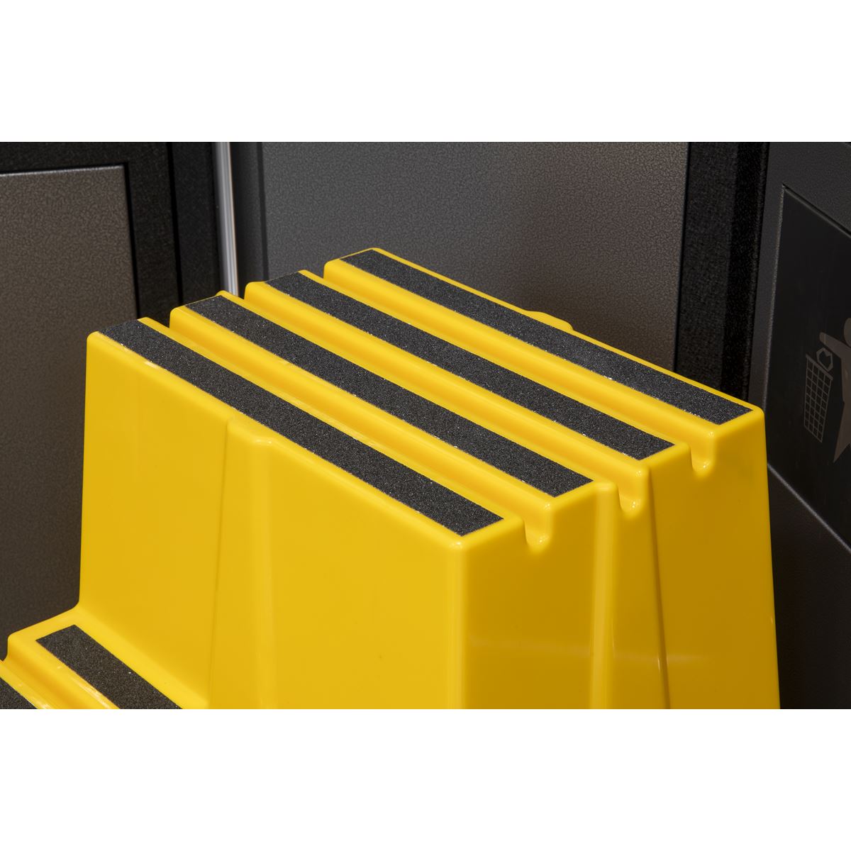 Sealey Heavy-Duty 3-Step Safety Steps with Anti-Slip Treads 150kg Capacity