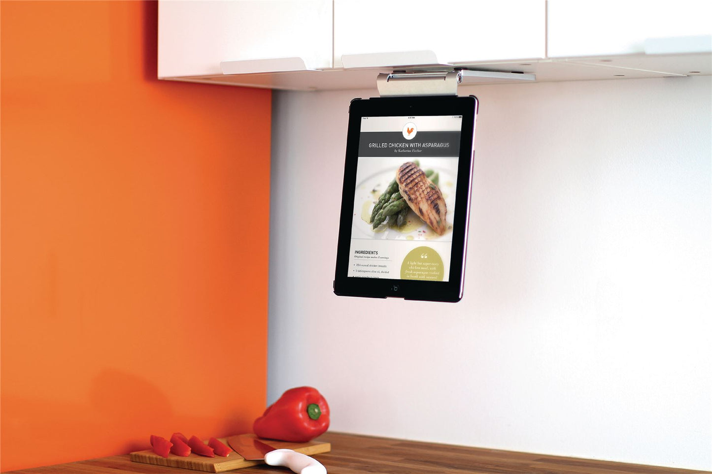 Omnimount iPad stand for iPad Mini, mini case silver with black